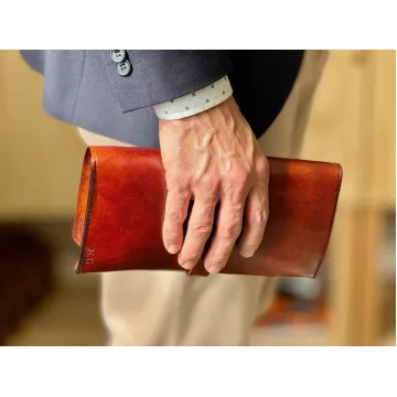Hand-Dyed Leather Boveda Cigar Case