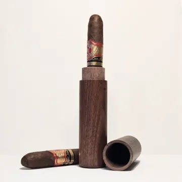 Travel Cigar Holder – Premium Walnut