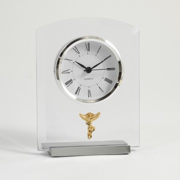 "Chiropractor", Novo Clock,