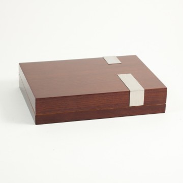 12 Cigar, Walnut Travel Humidor, Cedar Lined w/ Hygro & Humistat