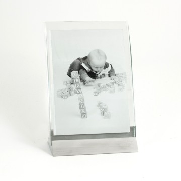 4"x6" Picture frame.