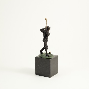 10 1/4" Golfer with Bronzed Finish on Marble Base.